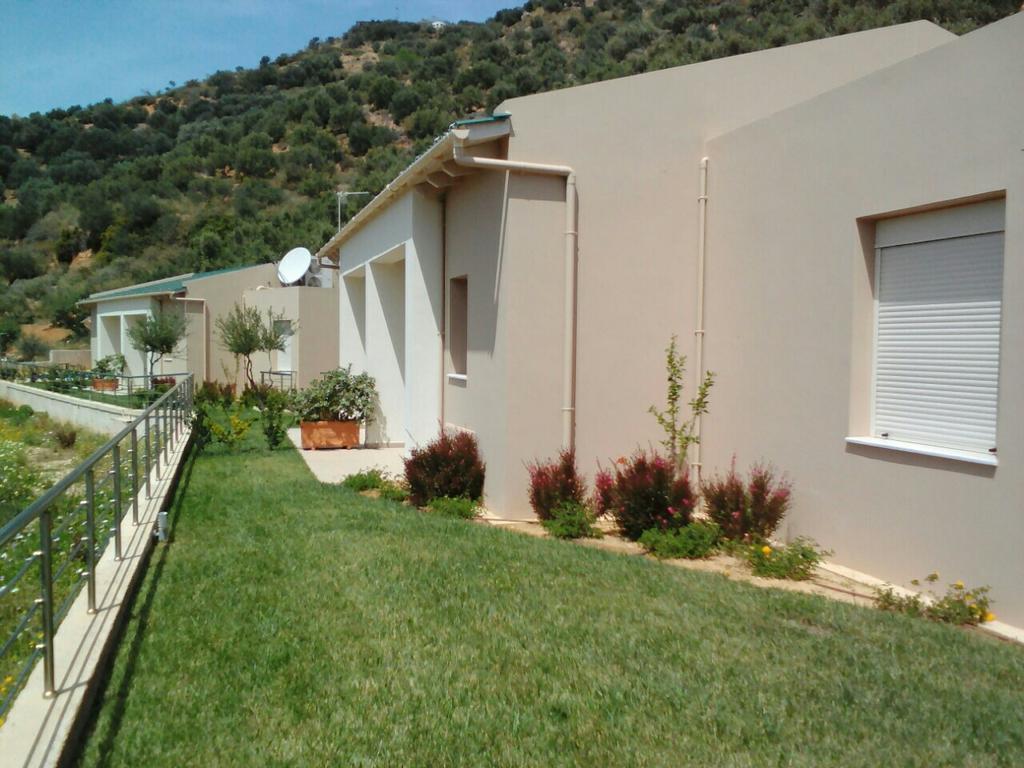 Aksos Suites Accessible Accommodation Agia  Exterior foto